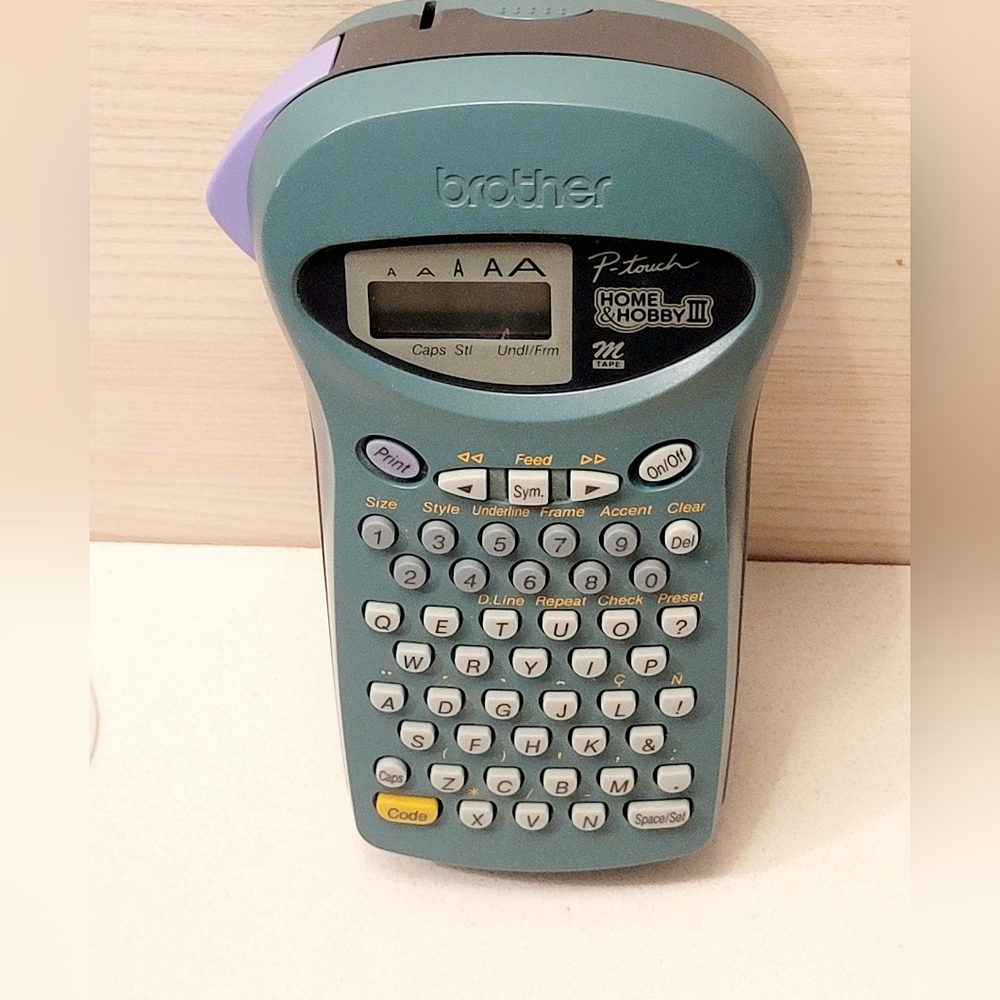 Brother P-touch Home & Hobby III Label Maker PT-85